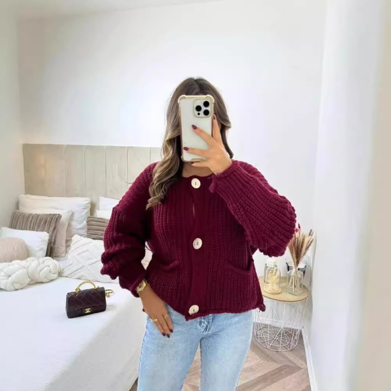 Women's Fashion Chunky Needle Long Sleeve Big Button Sweater